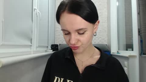 BlairYates online show from November 12, 1:28 am