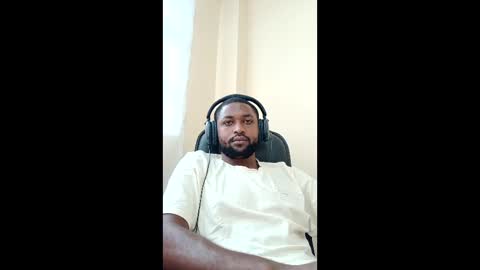 Snapshot of blakchiise chatting on May 9, 5:56 am blakchiise online show from May 9, 5:56 am