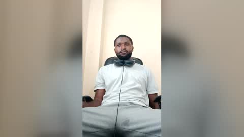 Snapshot of blakchiise chatting on May 15, 6:42 am blakchiise online show from May 15, 6:42 am
