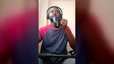 Snapshot of blakchiise chatting on May 23, 5:23 am blakchiise online show from May 23, 5:23 am