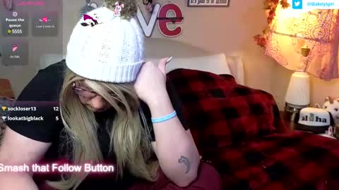 Snapshot of blakelytgirl chatting on February 25, 6:14 am Blakely Morningstar online show from February 25, 6:14 am