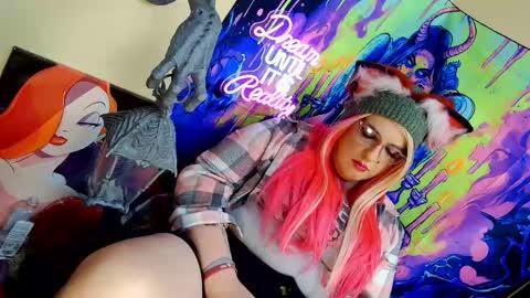 Snapshot of blakelytgirl chatting on May 15, 5:31 pm Blakely Morningstar online show from May 15, 5:31 pm