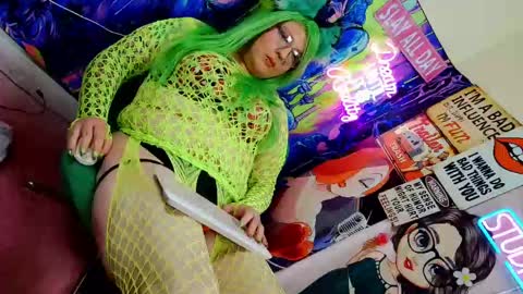 Snapshot of blakelytgirl chatting on May 30, 10:01 am Blakely Morningstar online show from May 30, 10:01 am