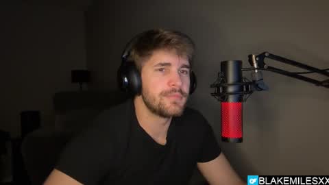 Snapshot of blakemiles2 chatting on February 19, 3:24 am Blake Miles online show from February 19, 3:24 am