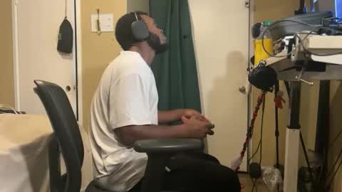 Blackjag00 online show from November 2, 6:49 am