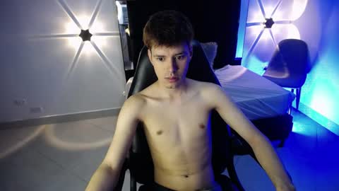 Snapshot of blakzen_ chatting on July 22, 3:31 am Blakzen online show from July 22, 3:31 am