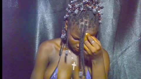 Snapshot of blaq_melanin chatting on May 1, 8:08 am nikky00 online show from May 1, 8:08 am