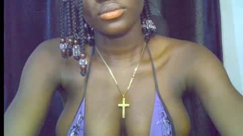 Snapshot of blaq_melanin chatting on May 10, 7:02 am nikky00 online show from May 10, 7:02 am