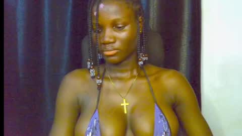 Snapshot of blaq_melanin chatting on May 11, 5:54 pm nikky00 online show from May 11, 5:54 pm