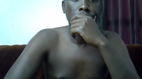 Snapshot of blaqboi_ chatting on February 8, 9:13 am blaqboi_ online show from February 8, 9:13 am