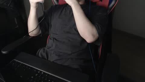 Kev online show from April 7, 7:09 am