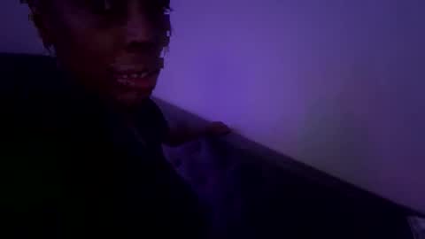 Snapshot of blaxkbarbie chatting on March 24, 5:56 am blaxkbarbie online show from March 24, 5:56 am