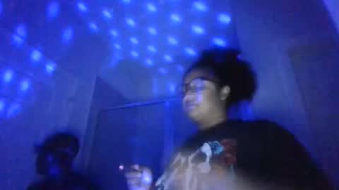 BLESSICA  EDDIE LOVE online show from April 11, 5:12 am