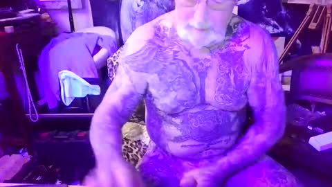 Snapshot of blindsurfer780299 chatting on March 29, 5:29 am blindsurfer780299 online show from March 29, 5:29 am