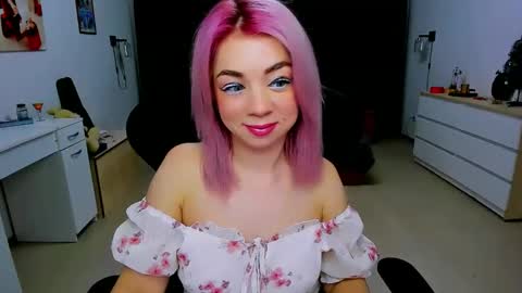 Nicole online show from December 4, 4:10 am