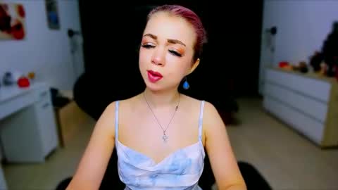 Nicole online show from January 18, 7:28 am