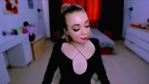 Nicole online show from September 17, 7:54 am