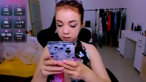 Snapshot of blinkofeyess chatting on July 27, 5:58 am Nicole online show from July 27, 5:58 am