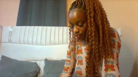 Snapshot of bliss_diva chatting on October 9, 7:56 pm Bliss diva online show from October 9, 7:56 pm