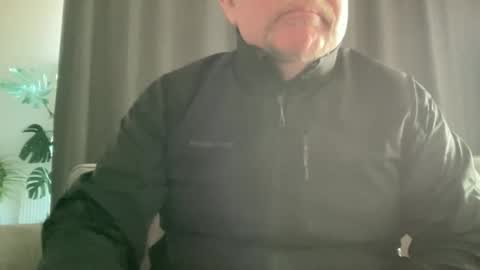 BlIdoL online show from November 19, 8:47 am