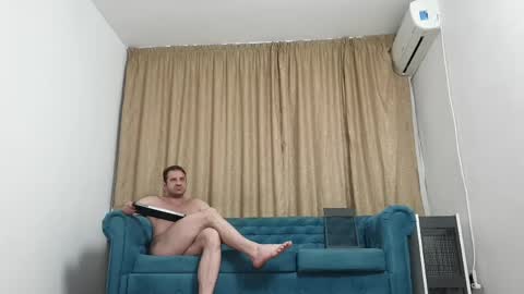 Snapshot of blond_god chatting on April 25, 1:08 am Andreas online show from April 25, 1:08 am