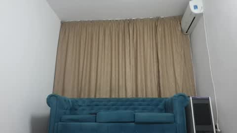 Snapshot of blond_god chatting on June 6, 12:38 am Andreas online show from June 6, 12:38 am