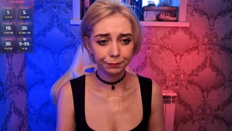 Snapshot of blond_ice_ann chatting on April 18, 11:47 am blond_ice_ann online show from April 18, 11:47 am