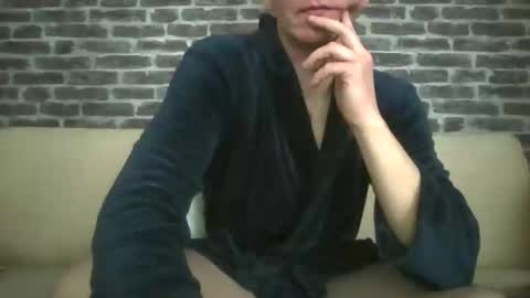 Apollo online show from December 3, 10:57 am