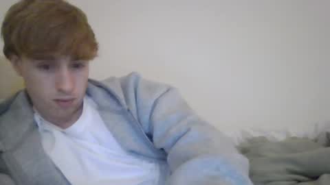 Snapshot of blondboxxx chatting on February 23, 12:51 am blondboxxx online show from February 23, 12:51 am