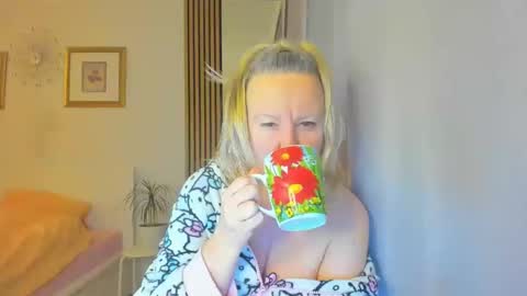 Nicole online show from December 29, 4:19 pm
