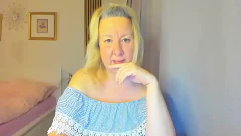Nicole online show from January 3, 3:12 pm
