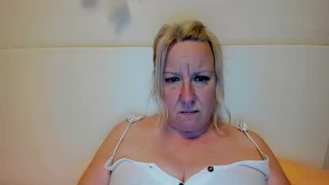 Nicole online show from September 24, 8:23 pm