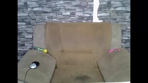 Snapshot of blonde_creamy chatting on May 20, 11:05 am blonde_creamy online show from May 20, 11:05 am