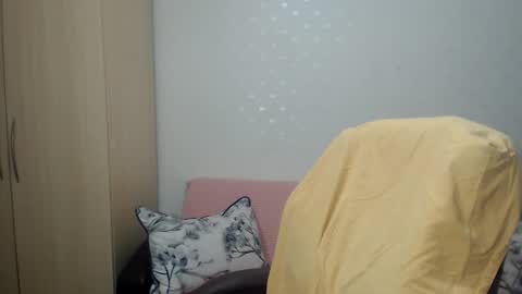 Snapshot of blondeagle chatting on May 22, 6:57 pm Mr Blond online show from May 22, 6:57 pm