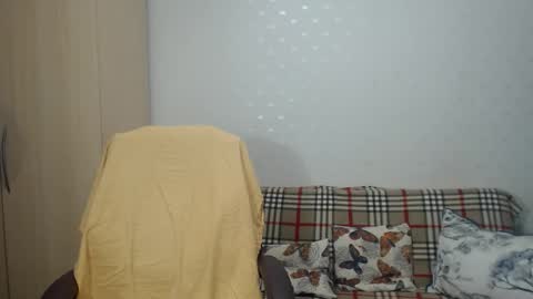 Snapshot of blondeagle chatting on June 9, 9:26 pm Mr Blond online show from June 9, 9:26 pm