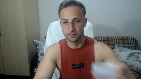 Snapshot of blondeagle chatting on June 21, 9:39 pm Mr Blond online show from June 21, 9:39 pm