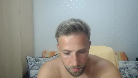 Snapshot of blondeagle chatting on July 23, 7:01 pm Mr Blond online show from July 23, 7:01 pm