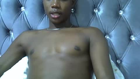 Snapshot of blondebarbiey chatting on November 16, 10:15 pm blonde online show from November 16, 10:15 pm