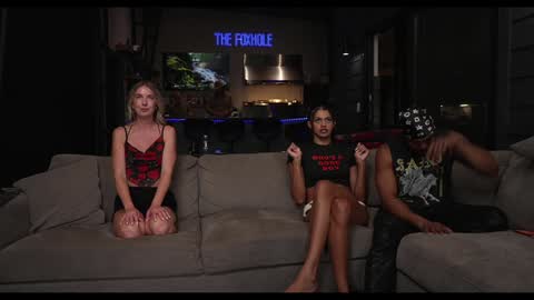 Snapshot of blondefoxsilverfox chatting on October 4, 1:47 am blondefoxsilverfox online show from October 4, 1:47 am