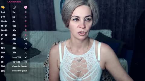 Snapshot of blondemommy_77 chatting on December 20, 11:26 pm Lola online show from December 20, 11:26 pm