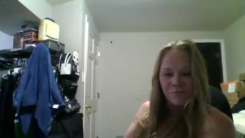 Snapshot of blondetoplease chatting on June 24, 4:55 am blondetoplease online show from June 24, 4:55 am