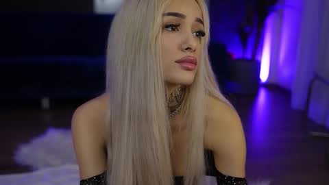 blondie_muller online show from February 18, 9:22 pm