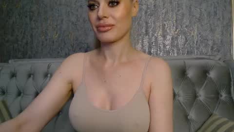 Snapshot of blondiestarxxx chatting on April 24, 9:06 pm Helen online show from April 24, 9:06 pm