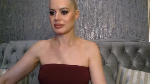 Snapshot of blondiestarxxx chatting on May 16, 10:30 pm Helen online show from May 16, 10:30 pm