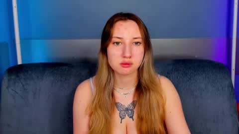 blondyjolly online show from March 24, 1:43 am