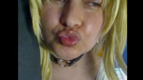 Snapshot of blontsex chatting on May 13, 3:09 pm Blontsex online show from May 13, 3:09 pm