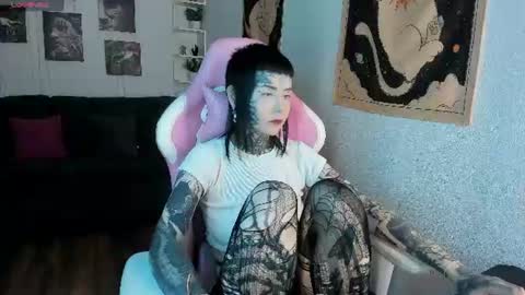Snapshot of blood__mary chatting on July 31, 8:52 pm Mary online show from July 31, 8:52 pm