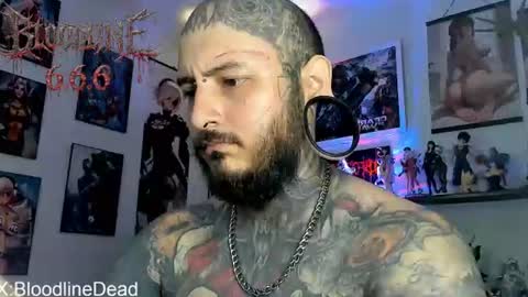 Snapshot of bloodline_666 chatting on June 18, 6:01 pm online show from June 18, 6:01 pm