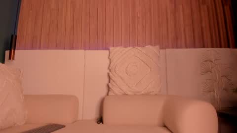 Snapshot of blue_anngel chatting on May 23, 2:06 am blue_anngel online show from May 23, 2:06 am