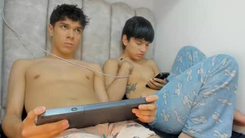 Blue online show from March 20, 4:28 am